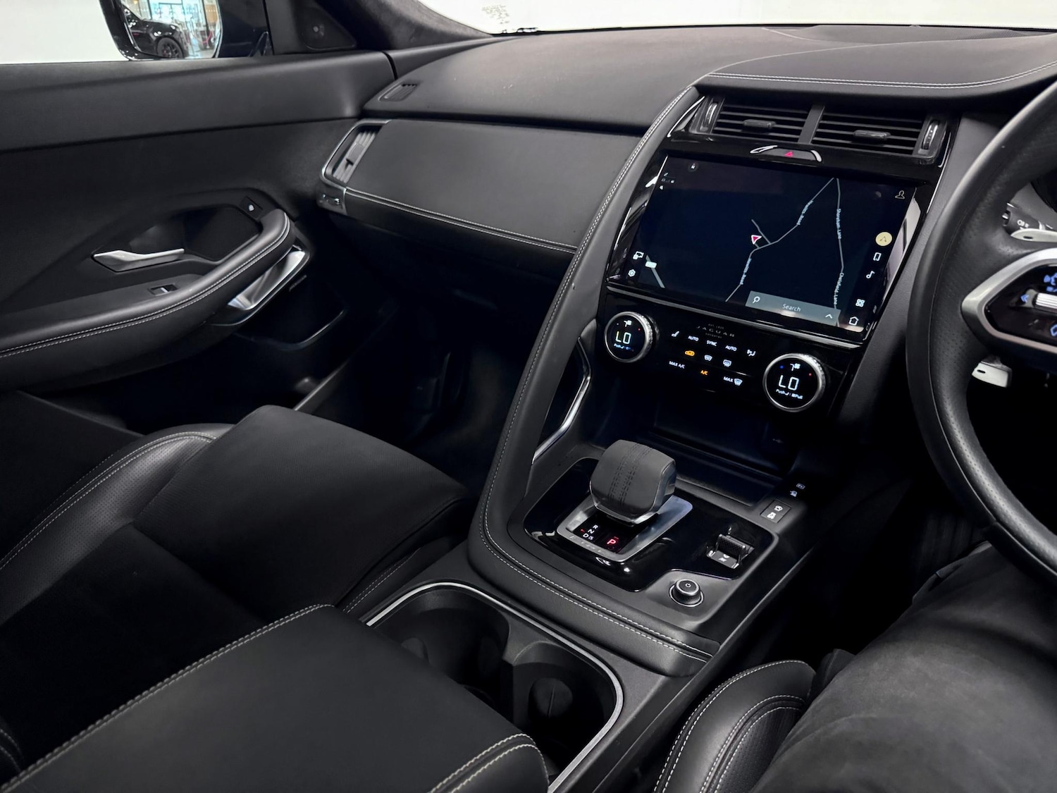 Used Jaguar E-Pace for sale - 76201188: Photo 31