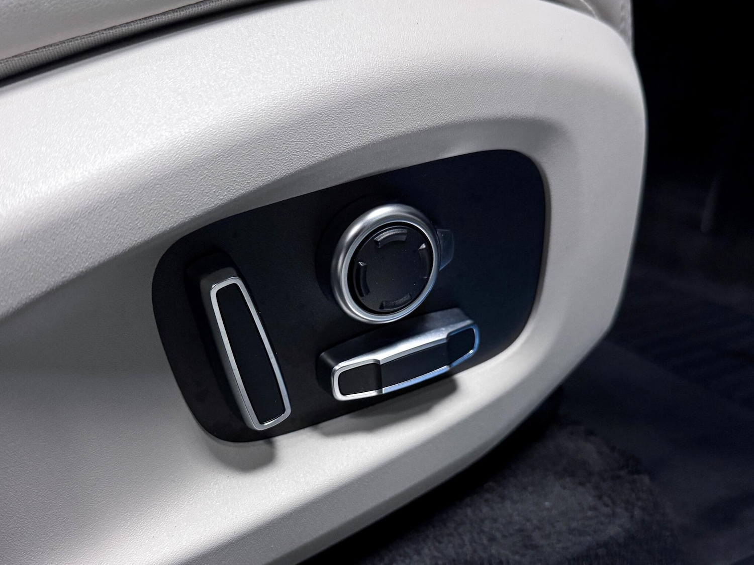 Used Jaguar F-Pace 2023 for sale - 76839770: Photo 19