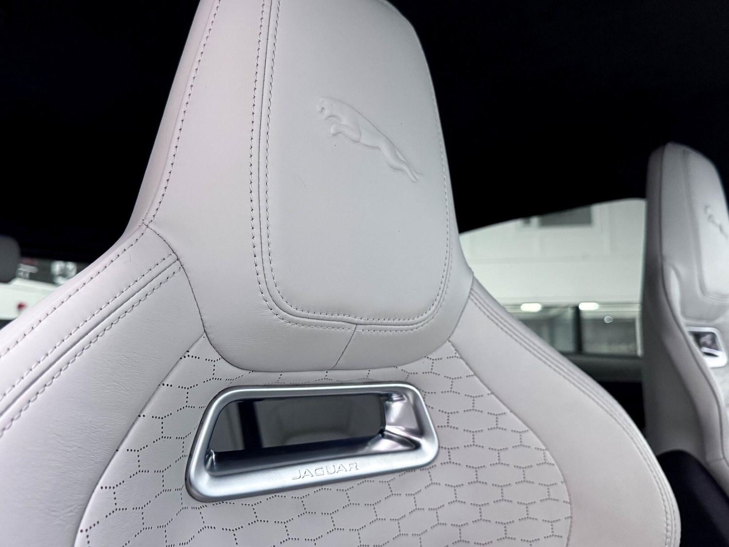 Used Jaguar F-Pace 2023 for sale - 76839770: Photo 24