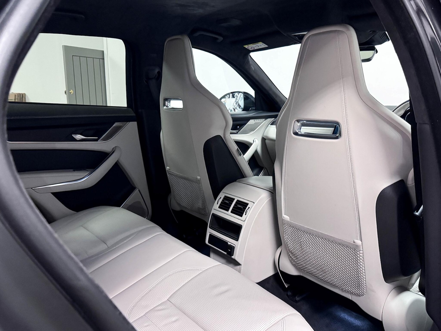 Used Jaguar F-Pace 2023 for sale - 76839770: Photo 27