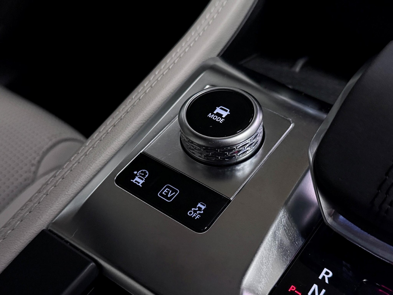 Used Jaguar F-Pace 2023 for sale - 76839770: Photo 33