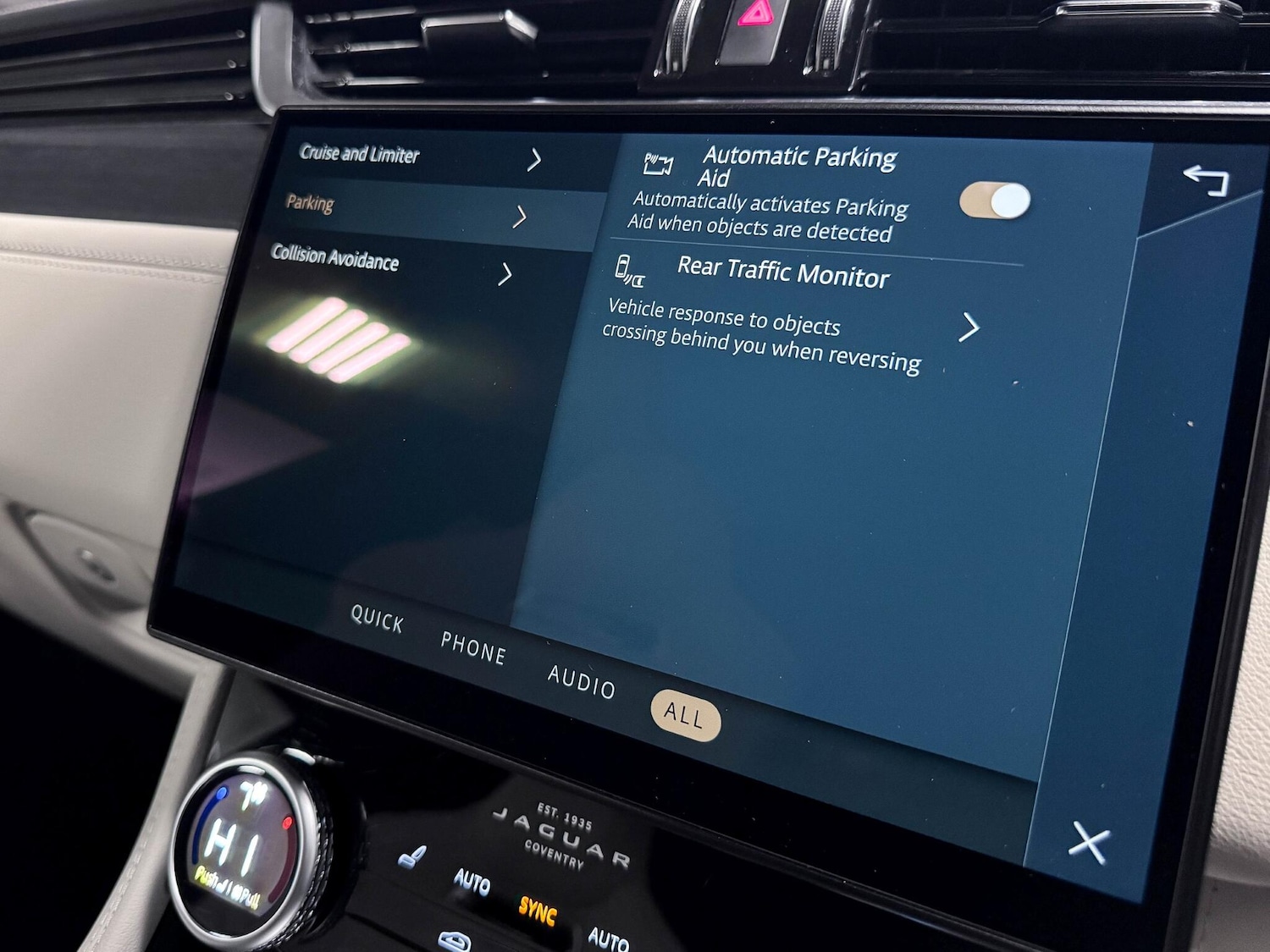 Used Jaguar F-Pace 2023 for sale - 76839770: Photo 44