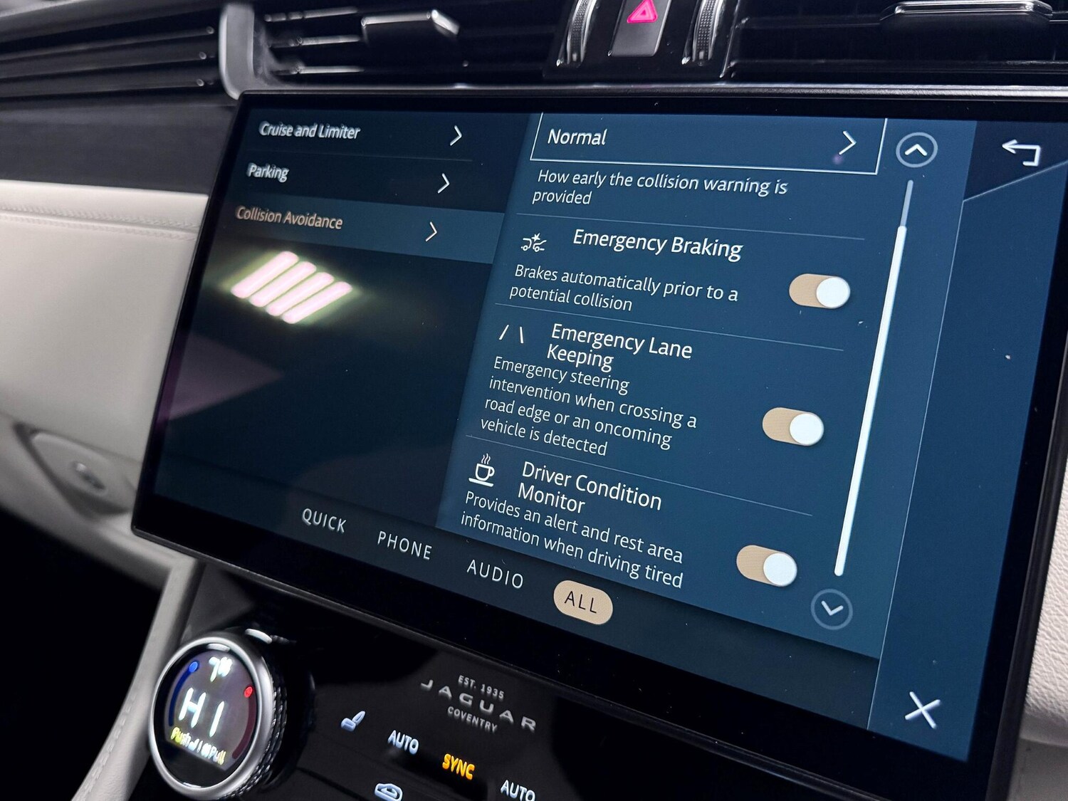 Used Jaguar F-Pace 2023 for sale - 76839770: Photo 46