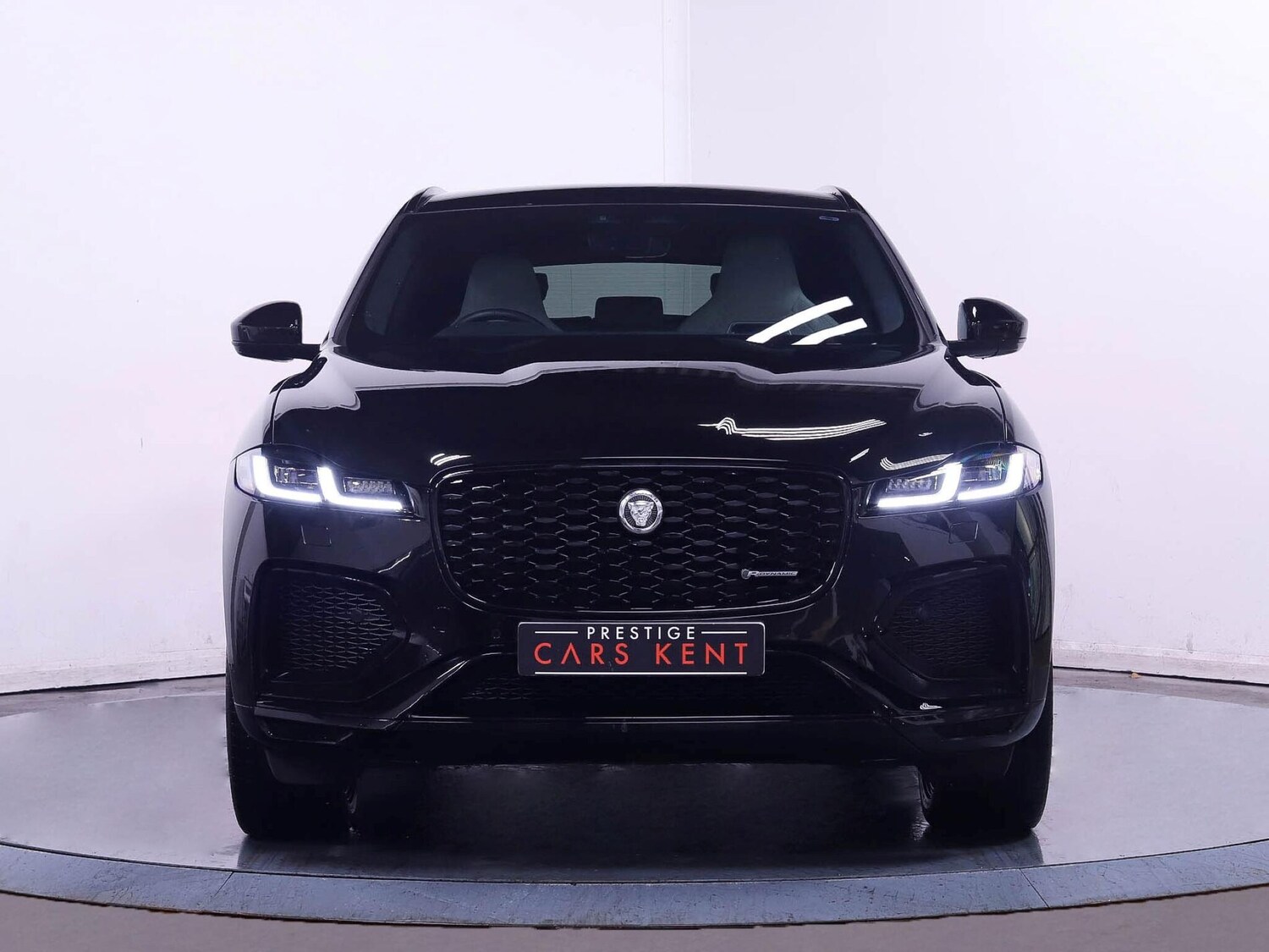 Used Jaguar F-Pace 2023 for sale - 76839770: Photo 7