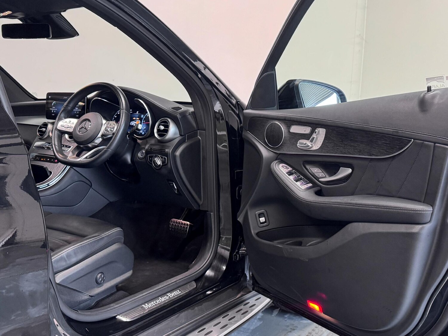 Used Mercedes-Benz GLC 2022 for sale - 76645893: Photo 14