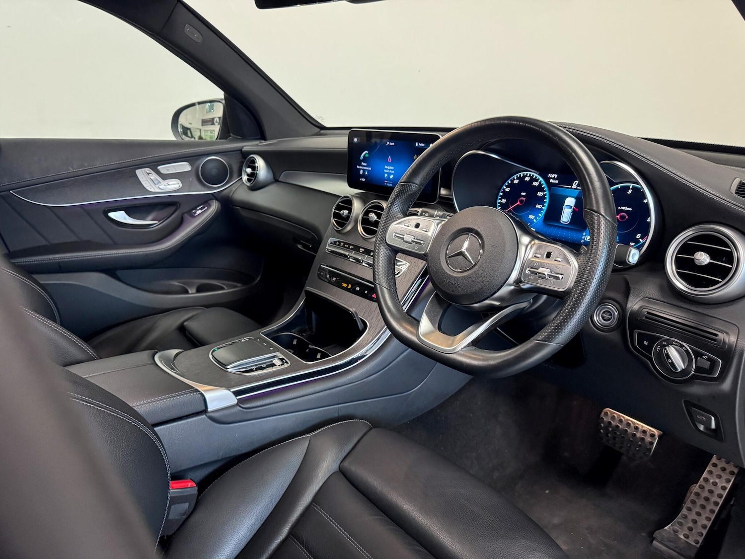 Used Mercedes-Benz GLC 2022 for sale - 76645893: Photo 23