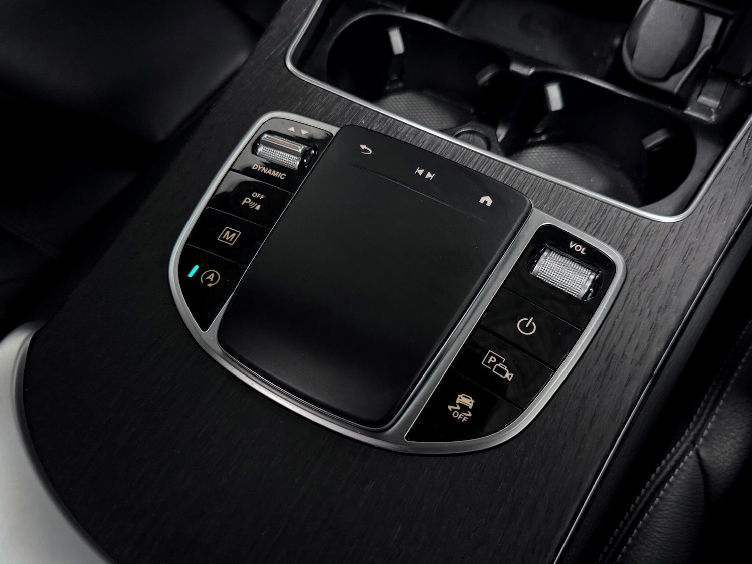 Used Mercedes-Benz GLC 2022 for sale - 76645893: Photo 27