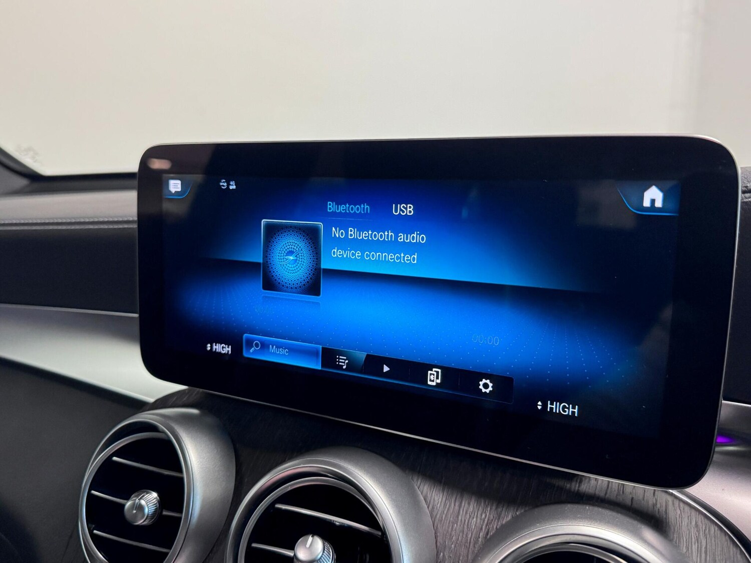 Used Mercedes-Benz GLC 2022 for sale - 76645893: Photo 44