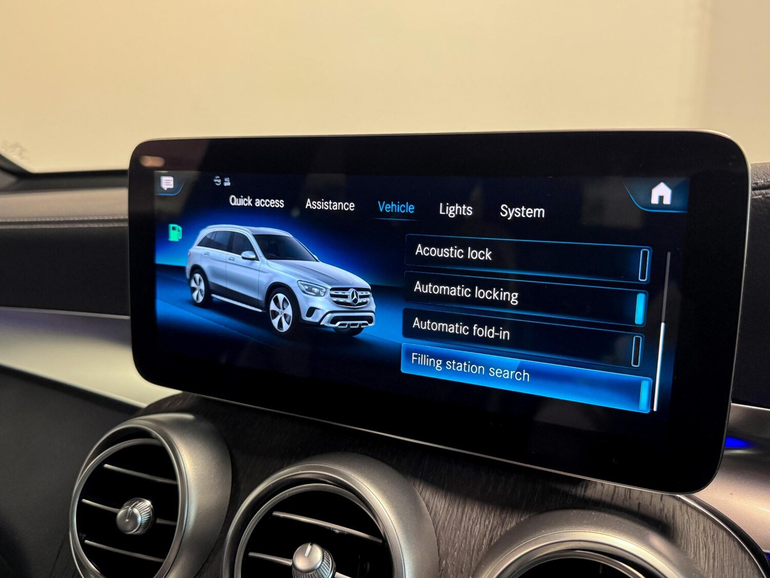 Used Mercedes-Benz GLC 2022 for sale - 76645893: Photo 54