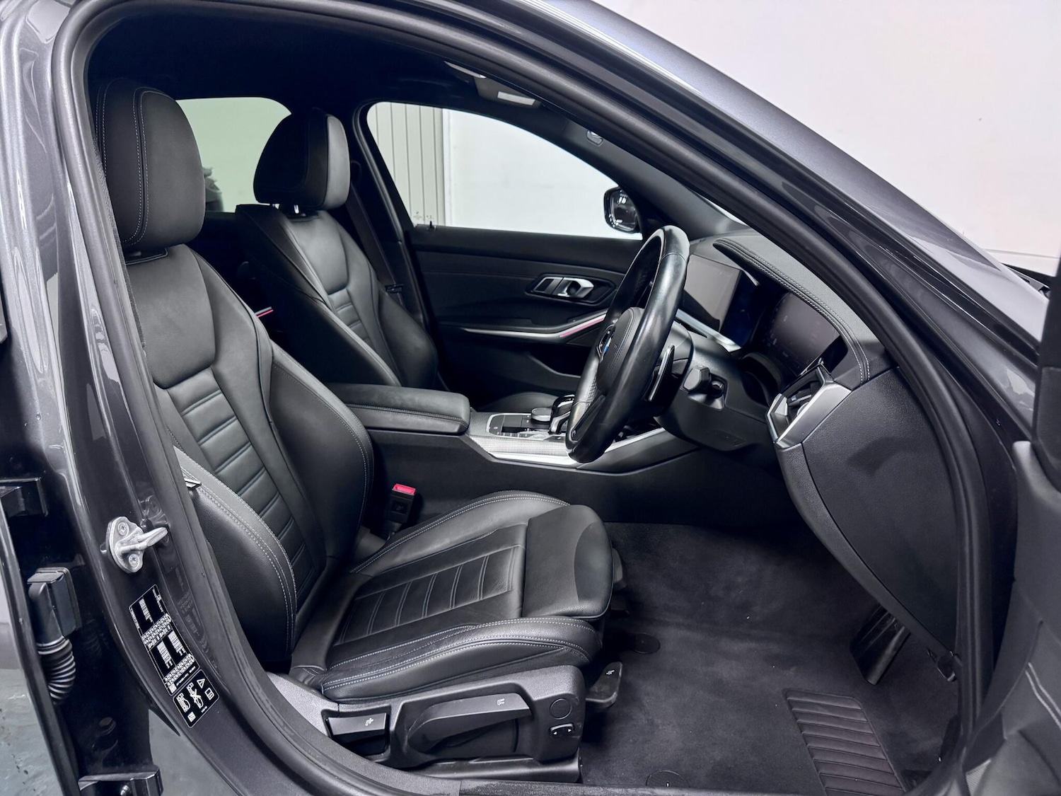 Used BMW 3 Series 2021 for sale - 77130858: Photo 19