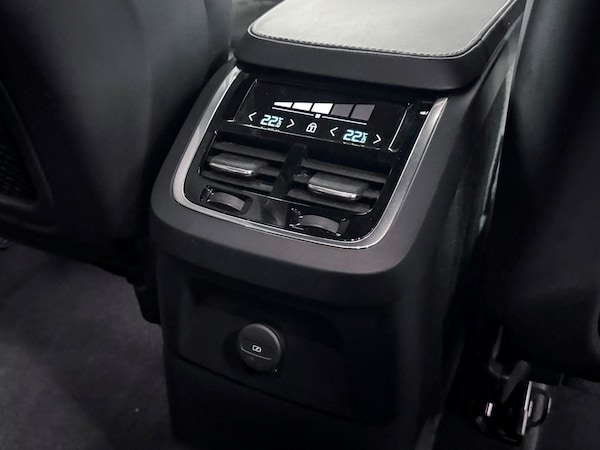 Used Volvo XC90 2022 for sale - 75589369: Photo 28