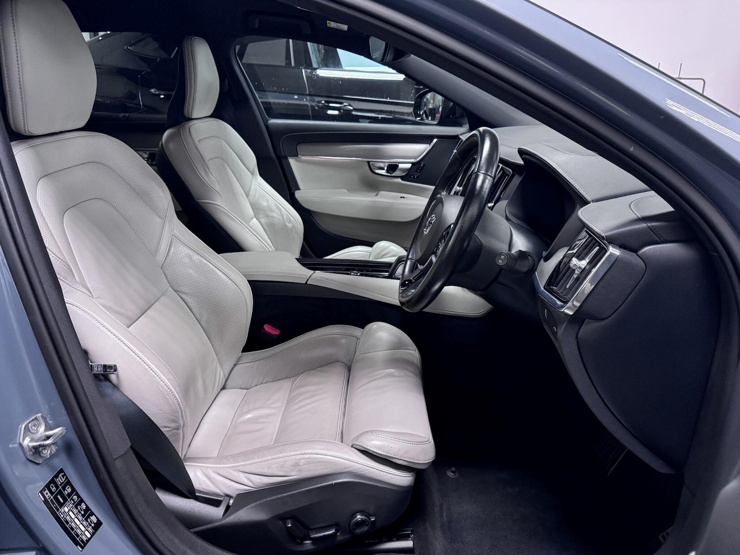 Used Volvo V90 2021 for sale - 76866339: Photo 23