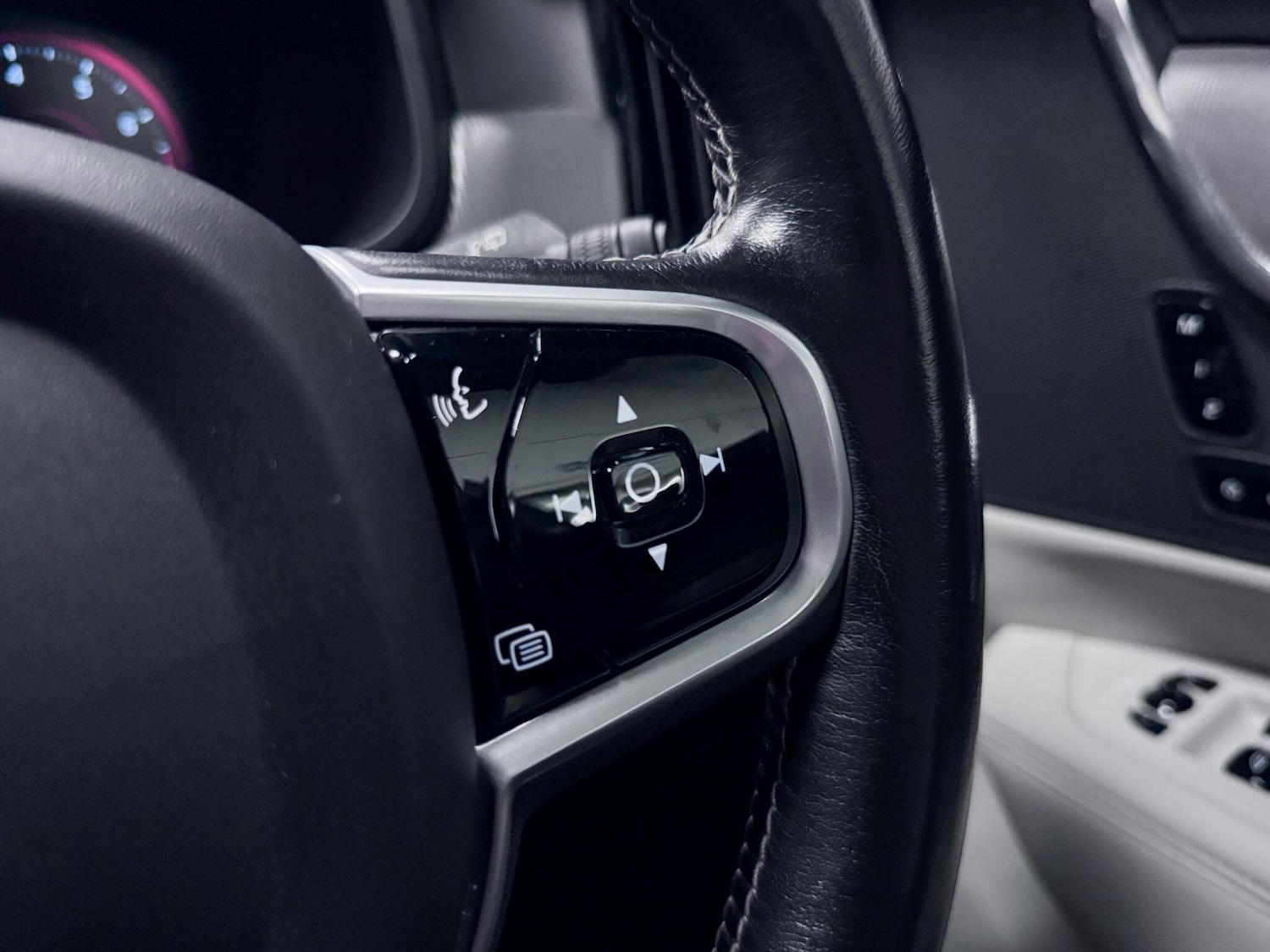 Used Volvo V90 2021 for sale - 76866339: Photo 37