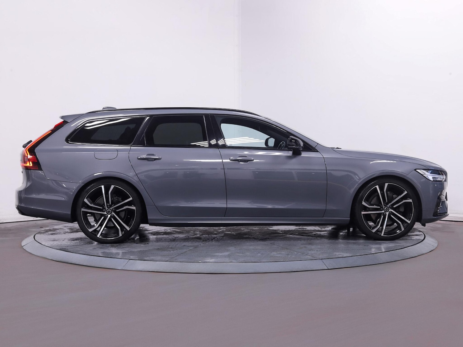 Used Volvo V90 2021 for sale - 76866339: Photo 8