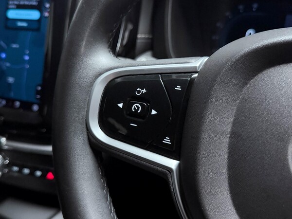 Used Volvo XC60 2021 for sale - 75333723: Photo 36
