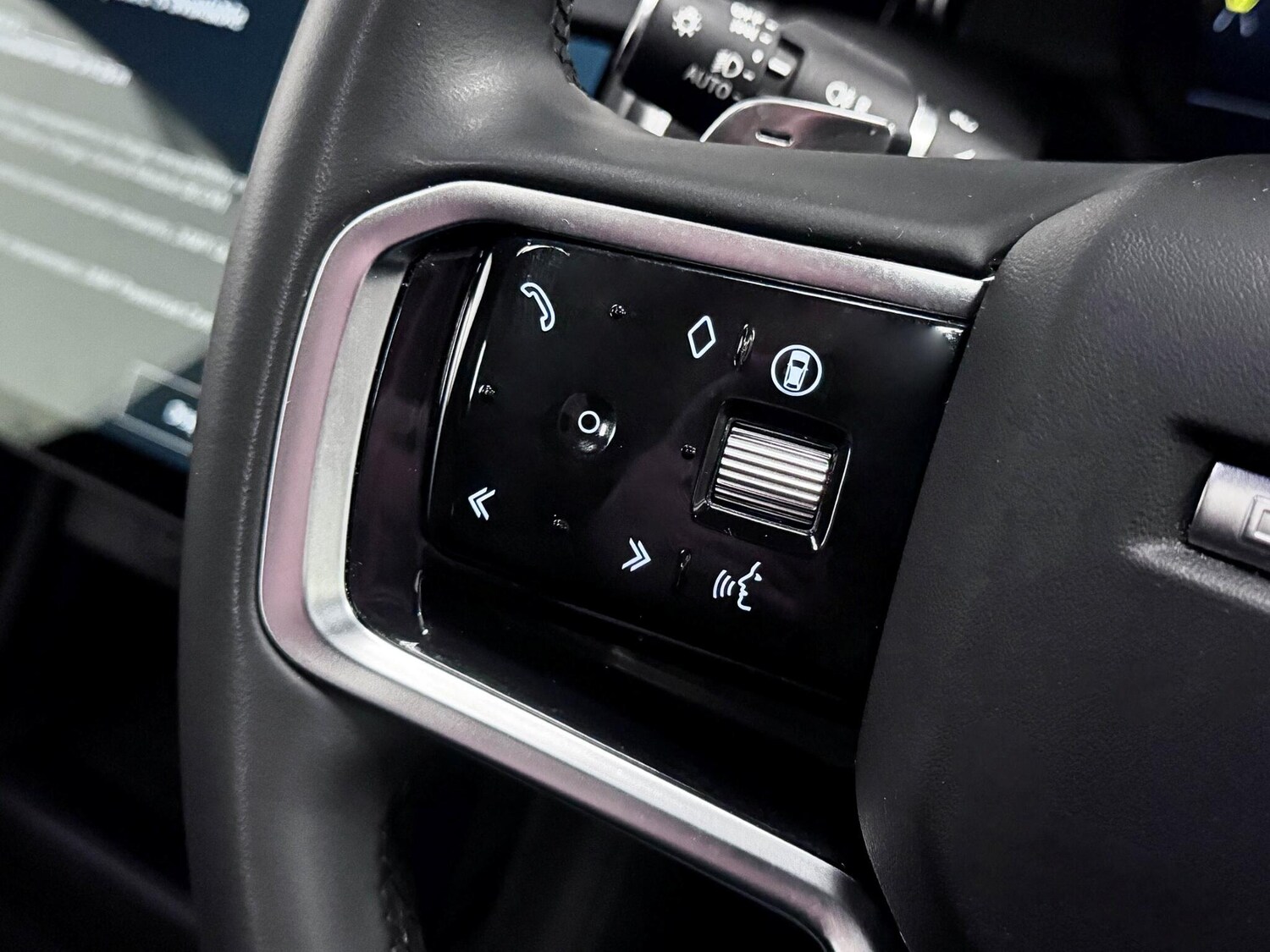 Used Land Rover Discovery Sport 2024 for sale - 77377287: Photo 31