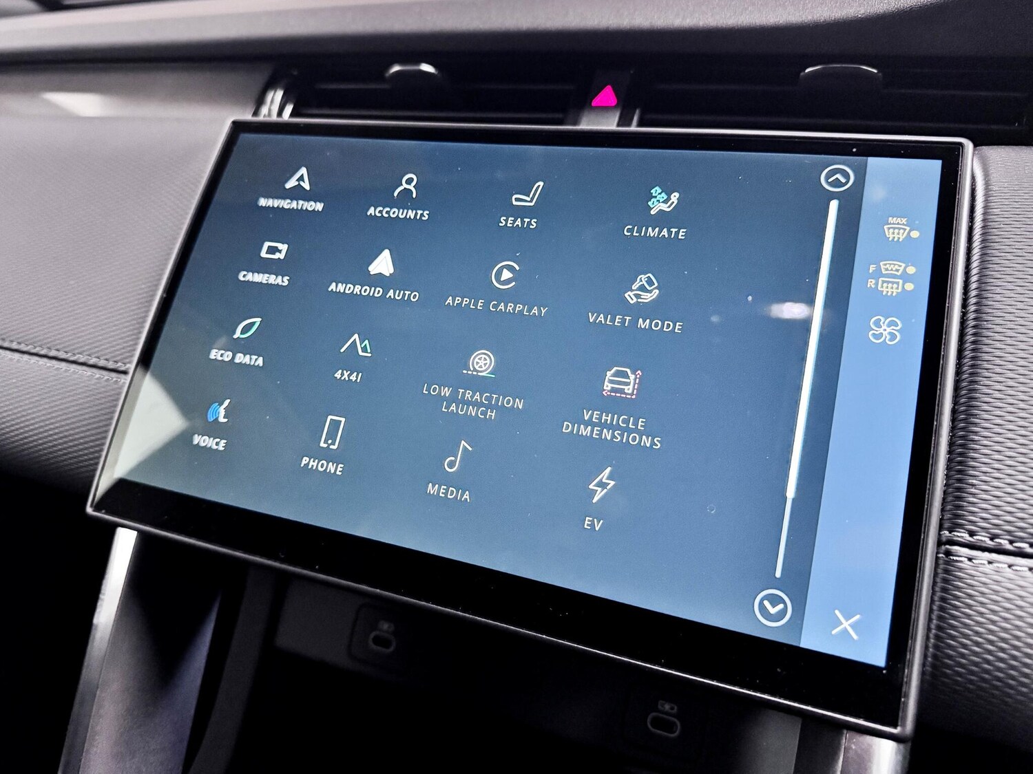 Used Land Rover Discovery Sport 2024 for sale - 77377287: Photo 44