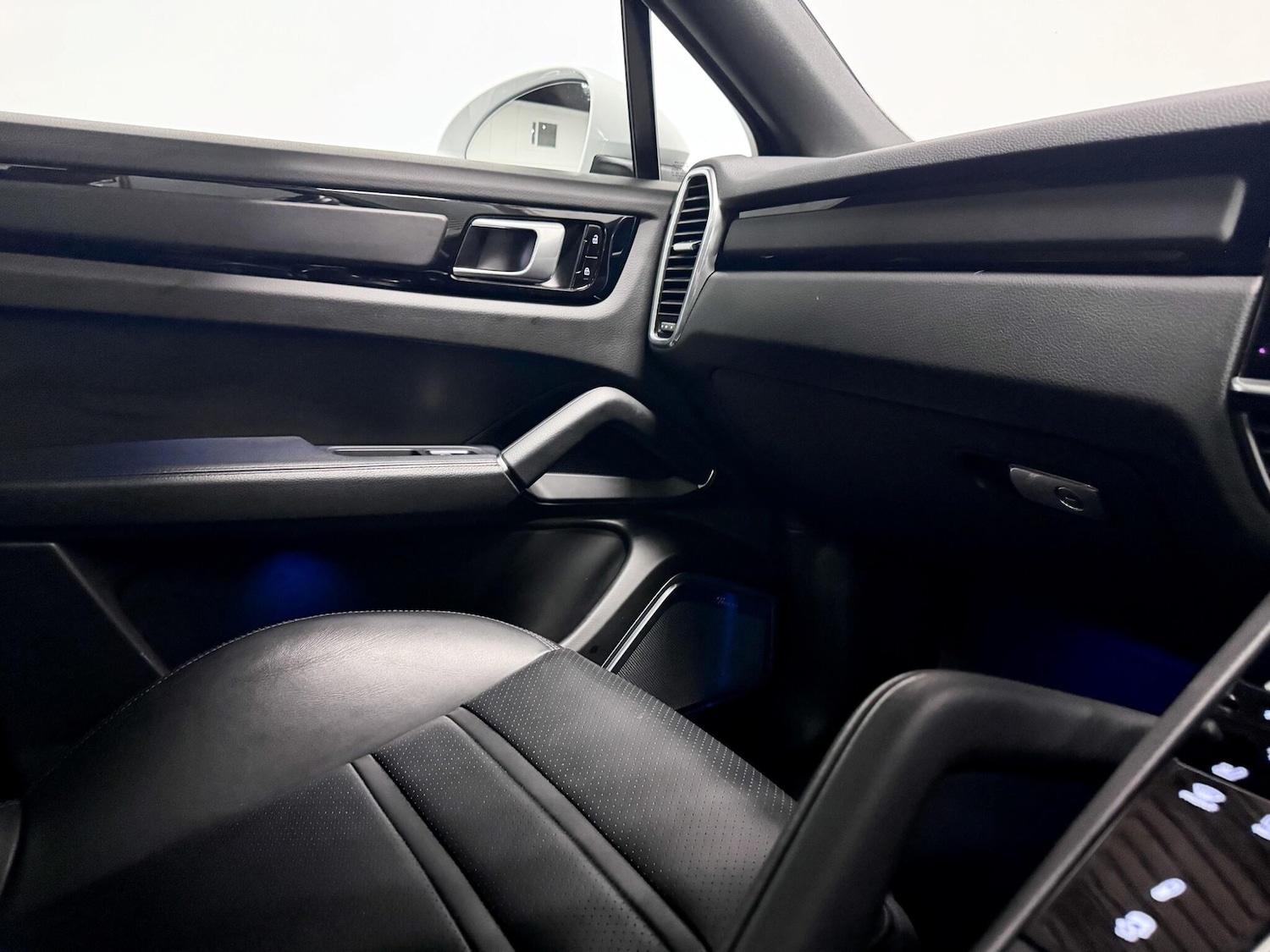 Used Porsche Cayenne 2021 for sale - 77314637: Photo 32