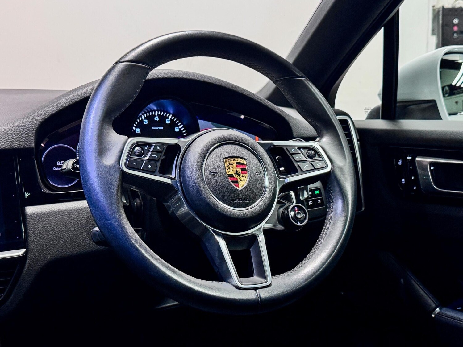 Used Porsche Cayenne 2021 for sale - 77314637: Photo 41