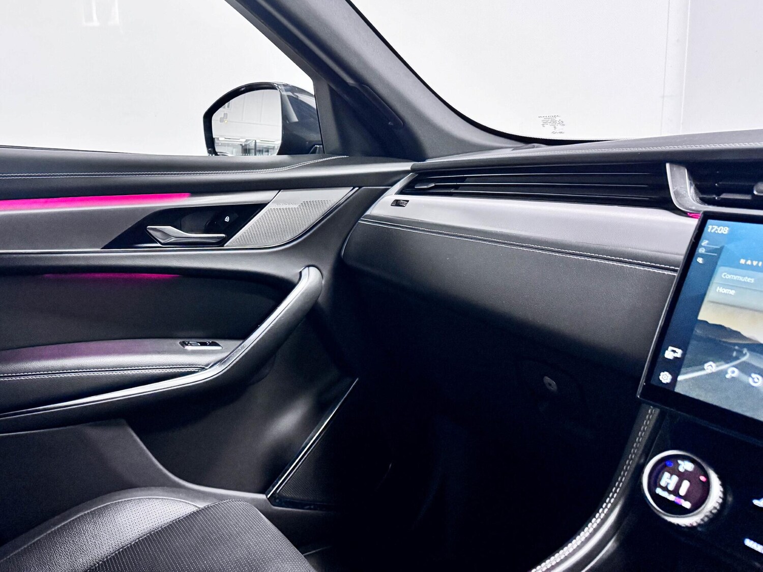 Used Jaguar F-Pace 2023 for sale - 78184516: Photo 28