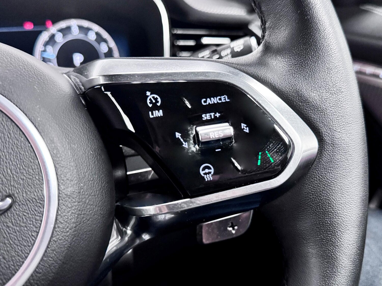 Used Jaguar F-Pace 2023 for sale - 78184516: Photo 39