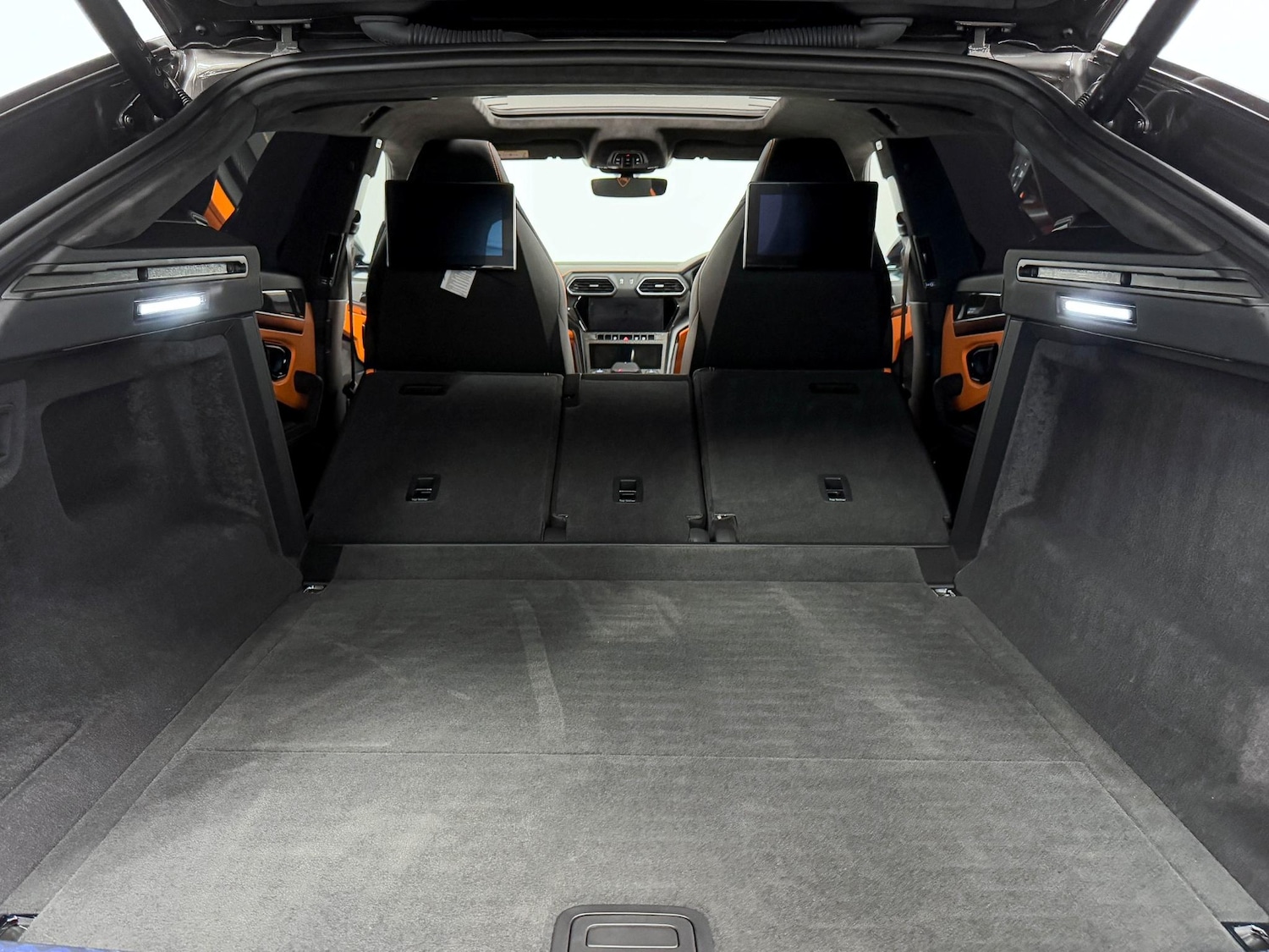 Used Lamborghini Urus 2024 for sale - 76727842: Photo 24