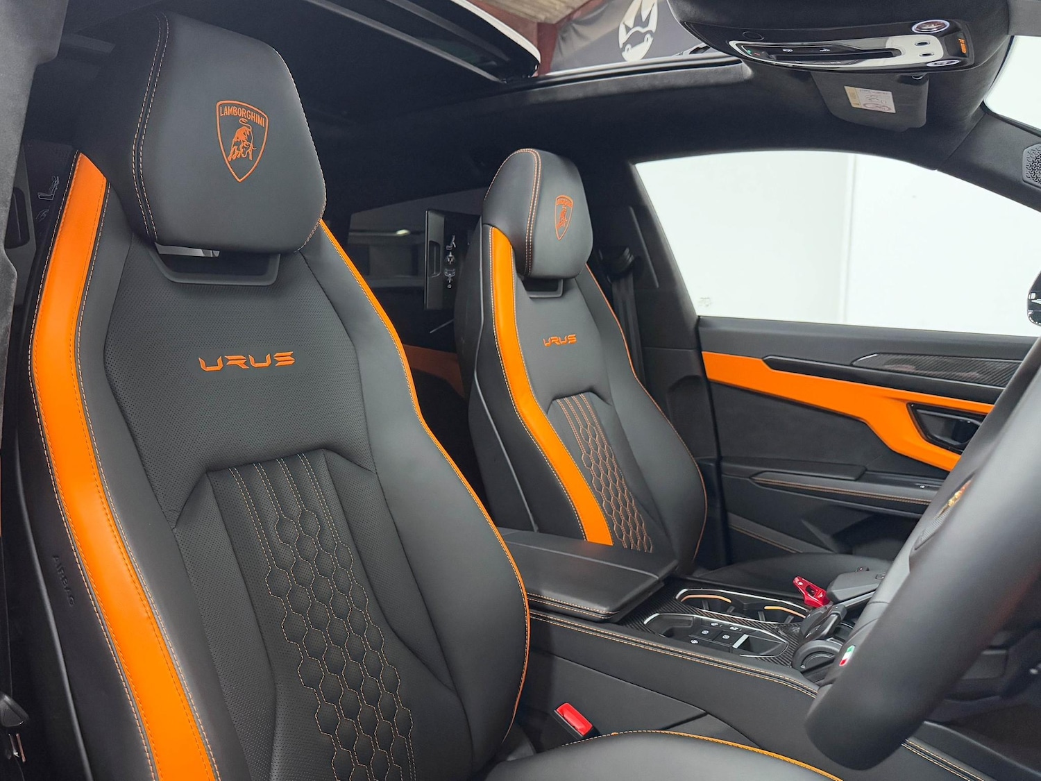 Used Lamborghini Urus 2024 for sale - 76727842: Photo 37