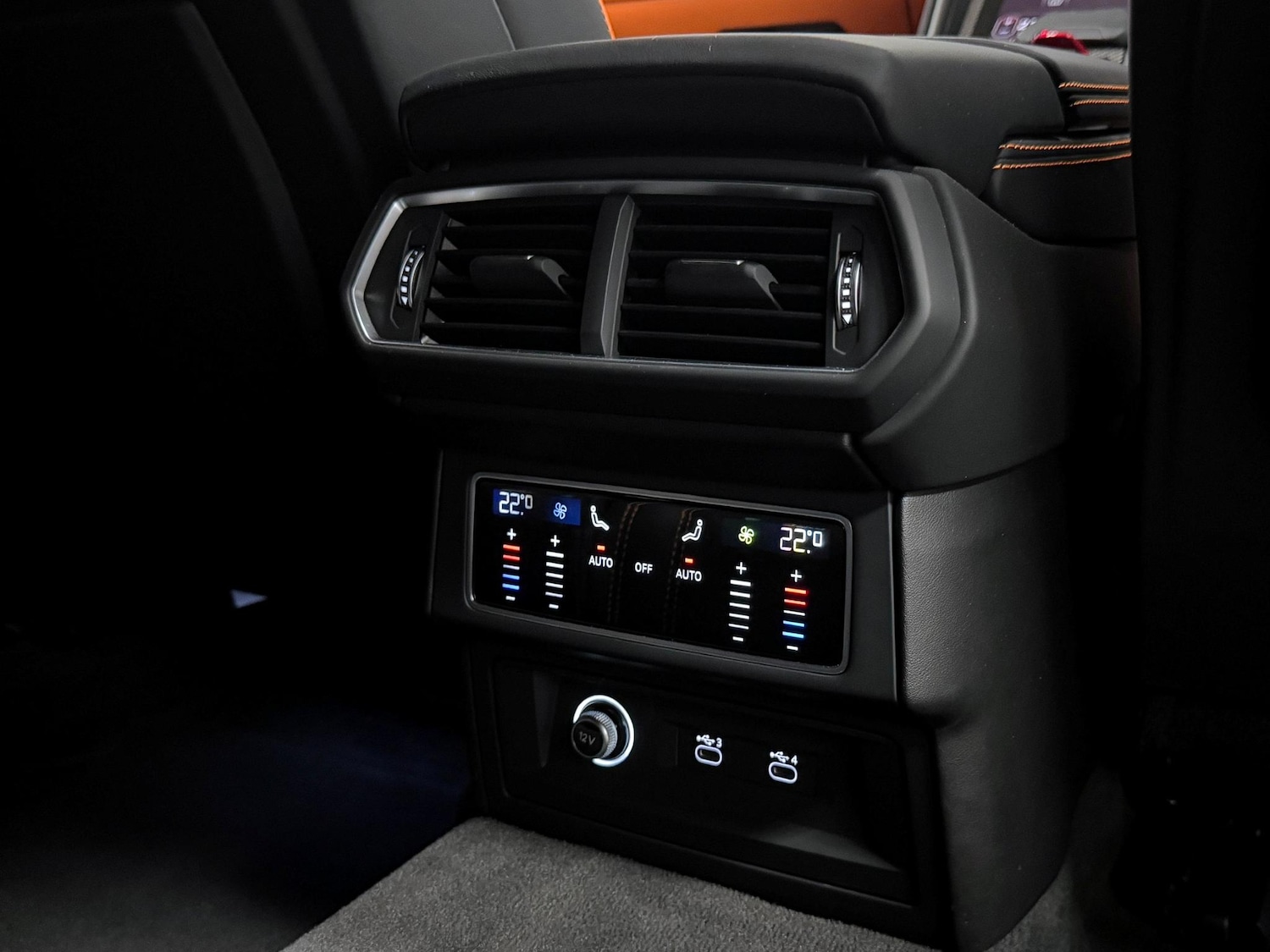 Used Lamborghini Urus 2024 for sale - 76727842: Photo 42