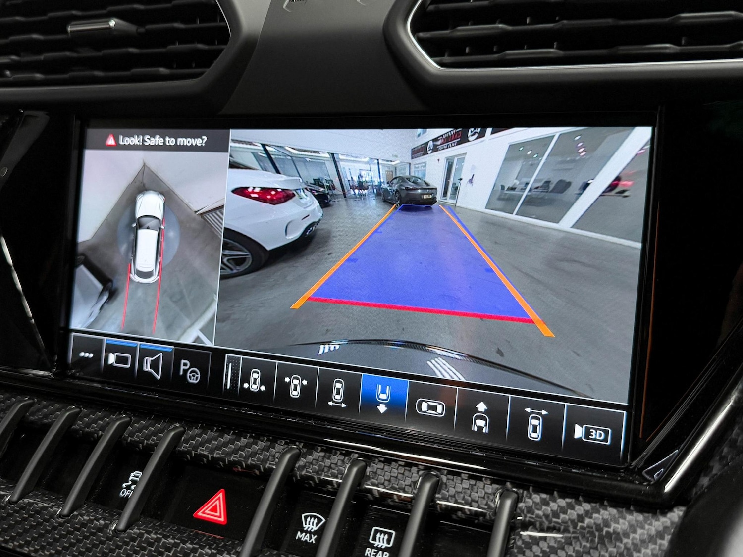 Used Lamborghini Urus 2024 for sale - 76727842: Photo 63