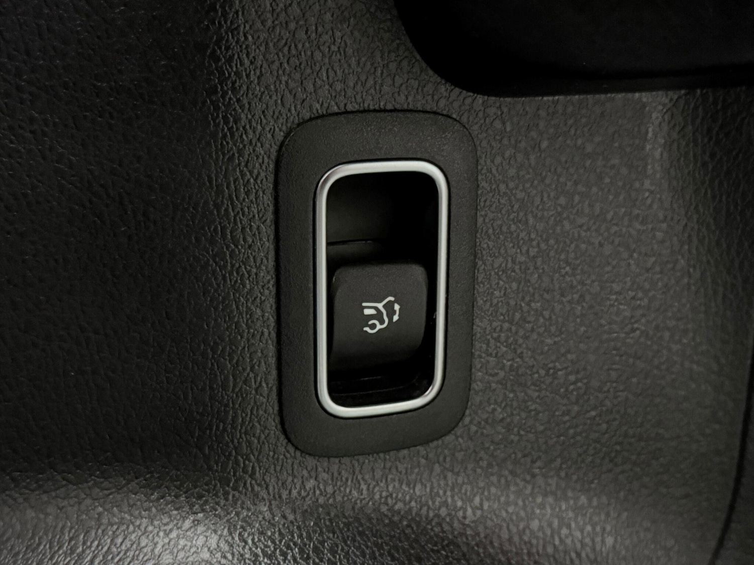 Used Mercedes-Benz EQB 2024 for sale - 76283292: Photo 19