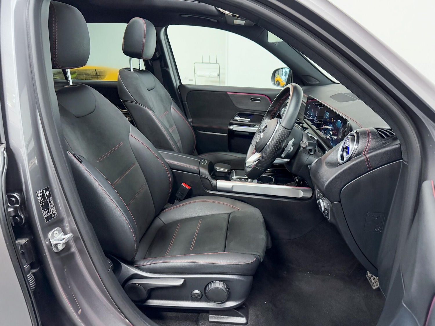 Used Mercedes-Benz EQB 2024 for sale - 76283292: Photo 24