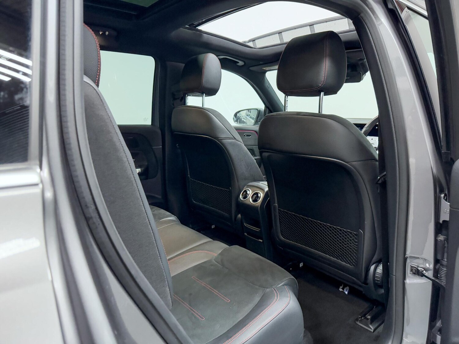 Used Mercedes-Benz EQB 2024 for sale - 76283292: Photo 29