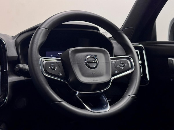 Used Volvo XC40 2023 for sale - 75588711: Photo 34