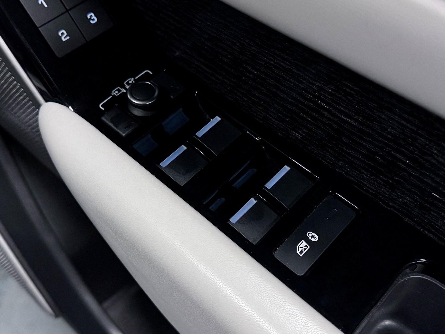 Used Land Rover Range Rover Velar 2021 for sale - 77091878: Photo 17