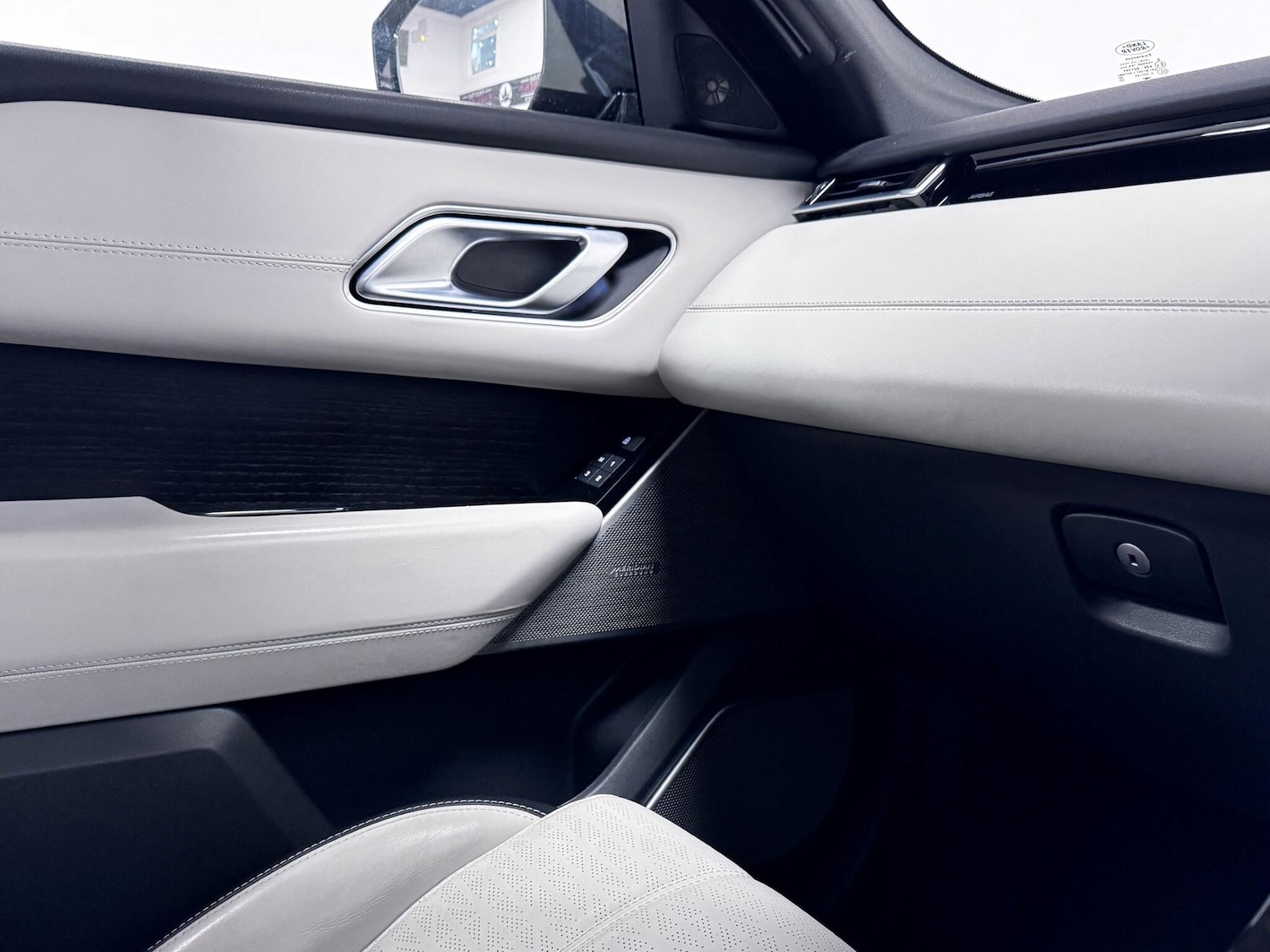 Used Land Rover Range Rover Velar 2021 for sale - 77091878: Photo 29