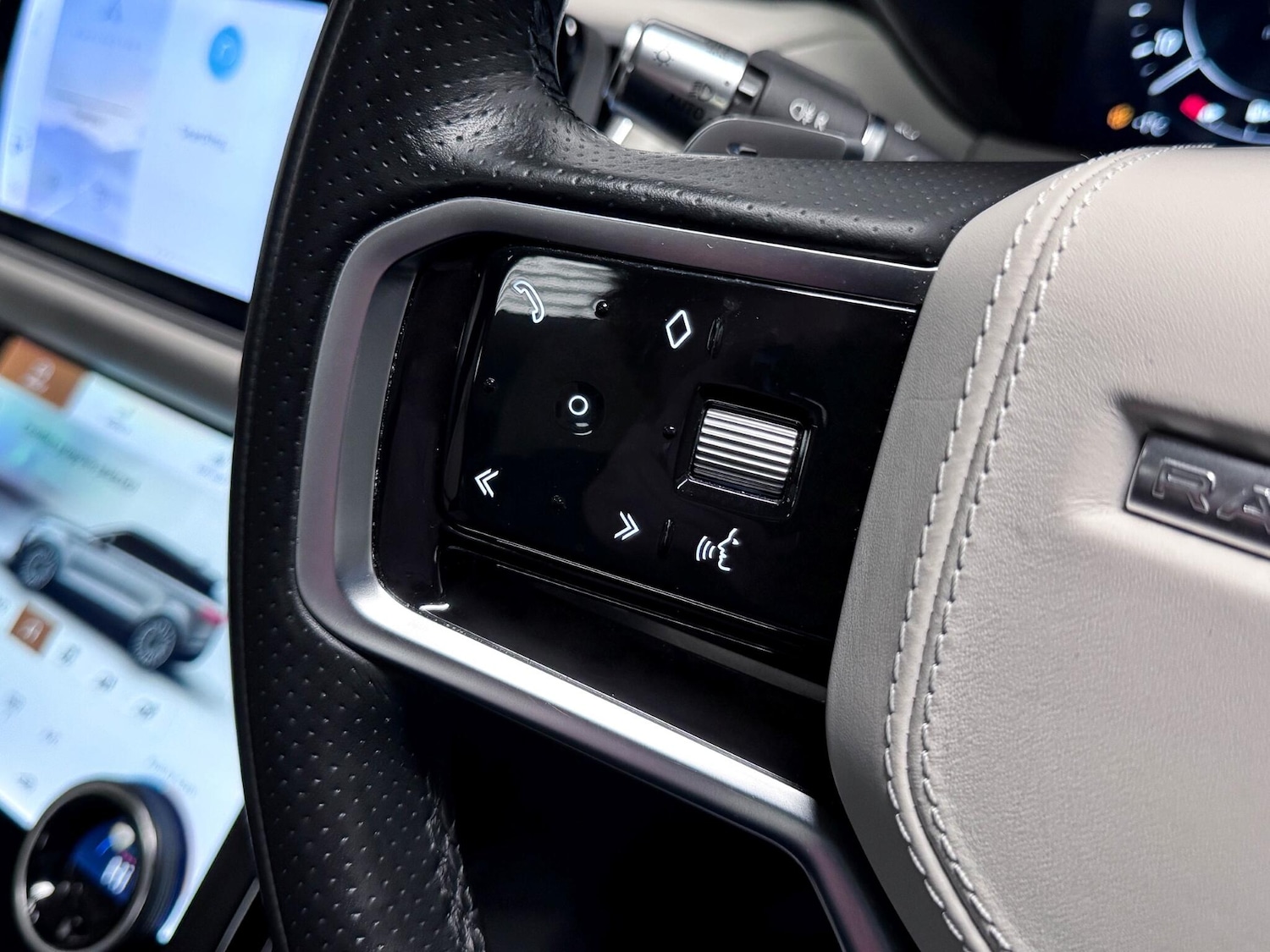 Used Land Rover Range Rover Velar 2021 for sale - 77091878: Photo 38