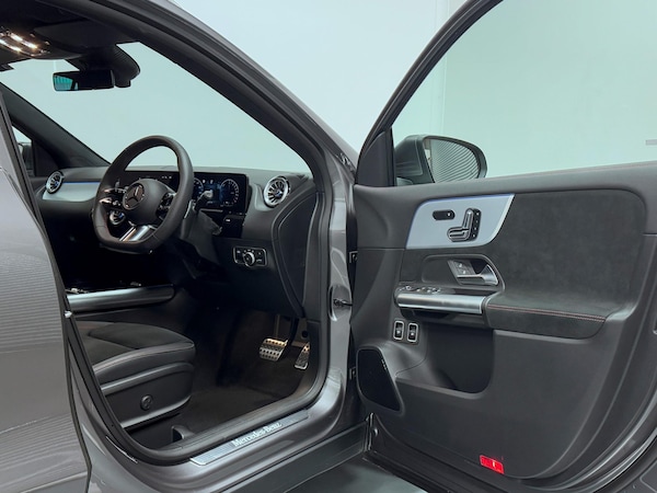 Used Mercedes-Benz GLA 2024 for sale - 75402307: Photo 17
