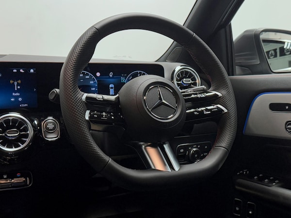 Used Mercedes-Benz GLA 2024 for sale - 75402307: Photo 32