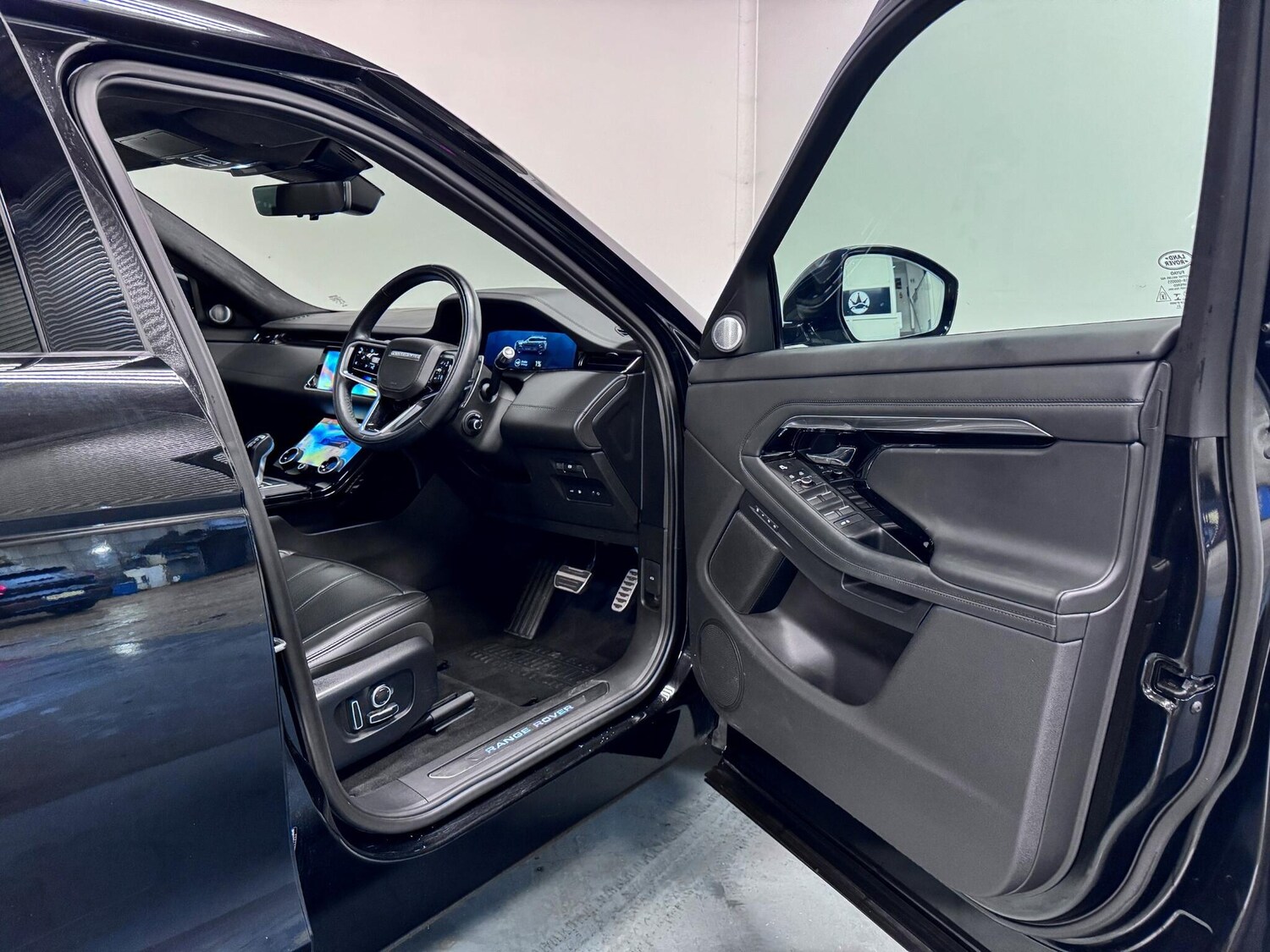 Used Land Rover Range Rover Evoque 2021 for sale - 76485225: Photo 14