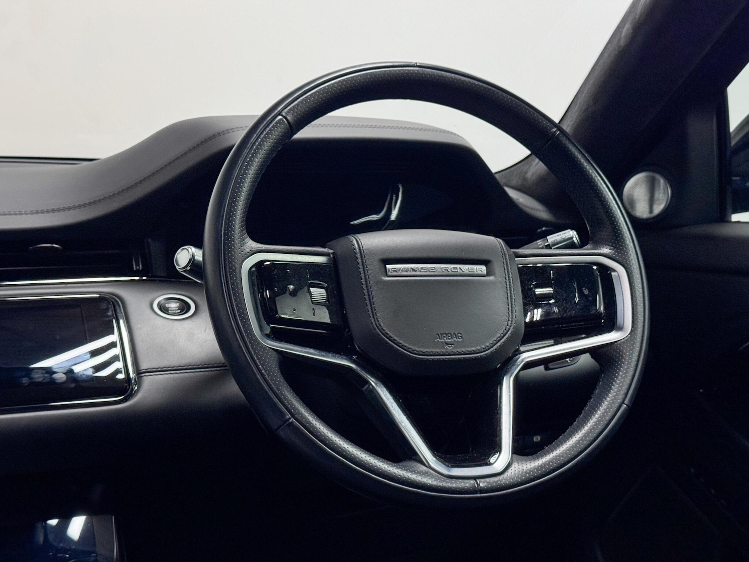 Used Land Rover Range Rover Evoque 2021 for sale - 76485225: Photo 31