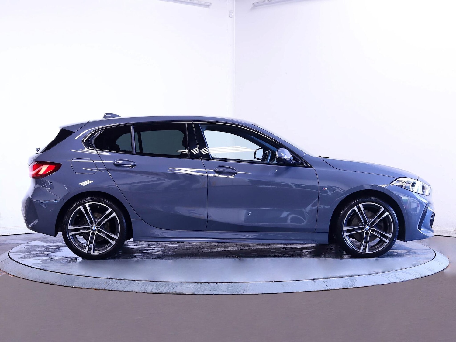 Used BMW 1 Series 2024 for sale - 77646112: Photo 8