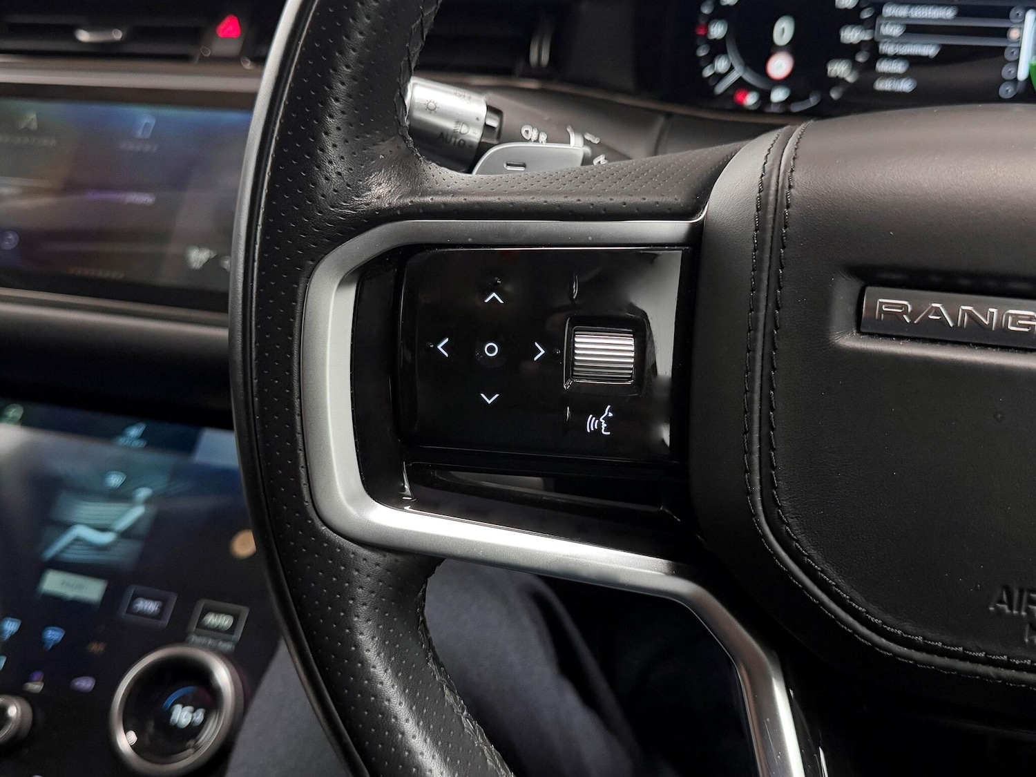 Used Land Rover Range Rover Evoque 2021 for sale - 76326072: Photo 40