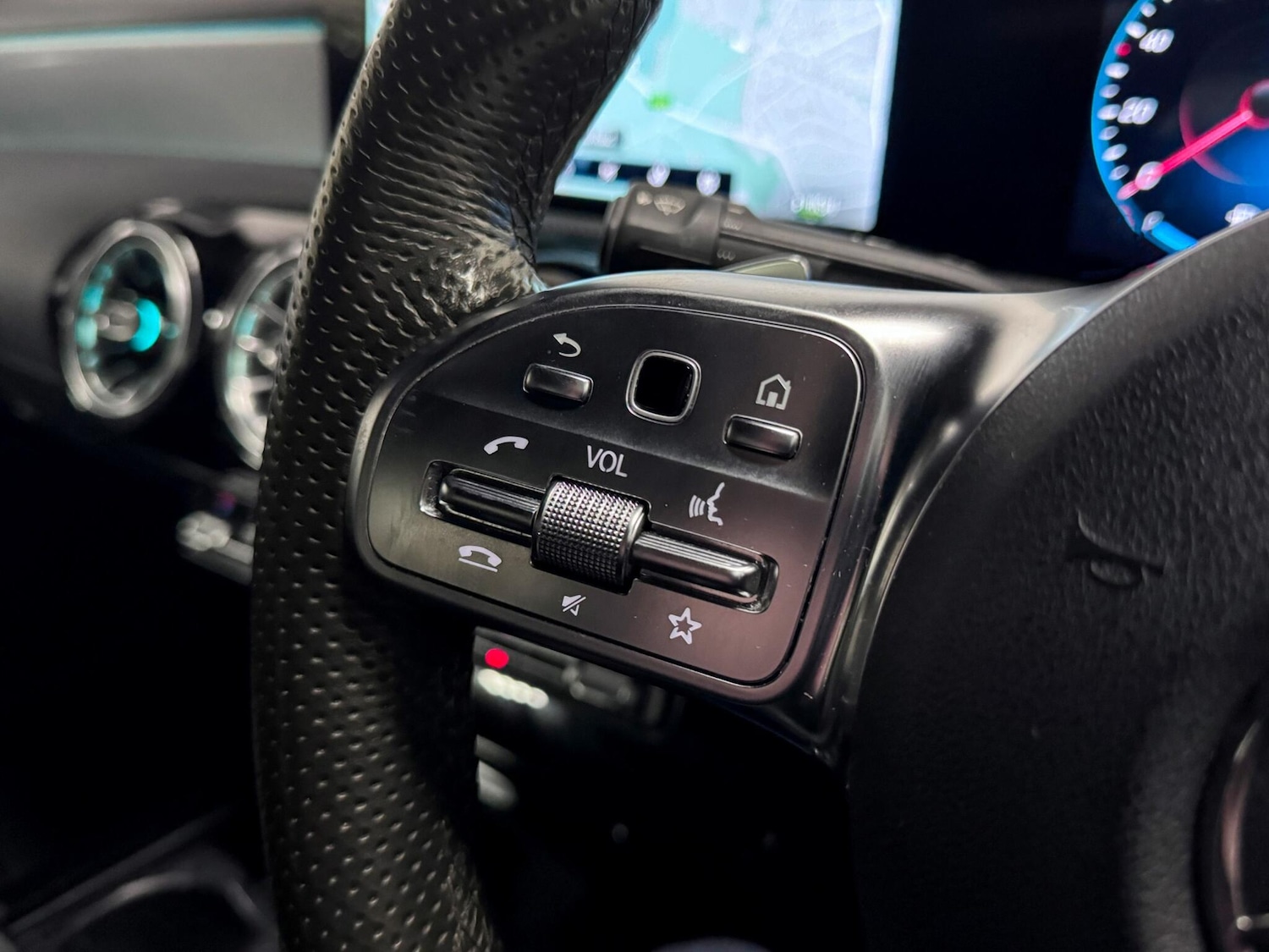 Used Mercedes-Benz CLA 2022 for sale - 77109482: Photo 34