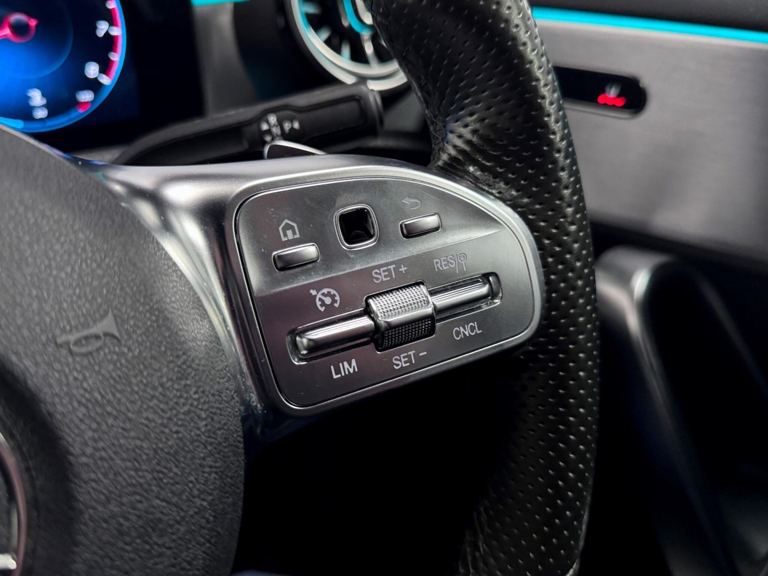 Used Mercedes-Benz CLA 2022 for sale - 77109482: Photo 36