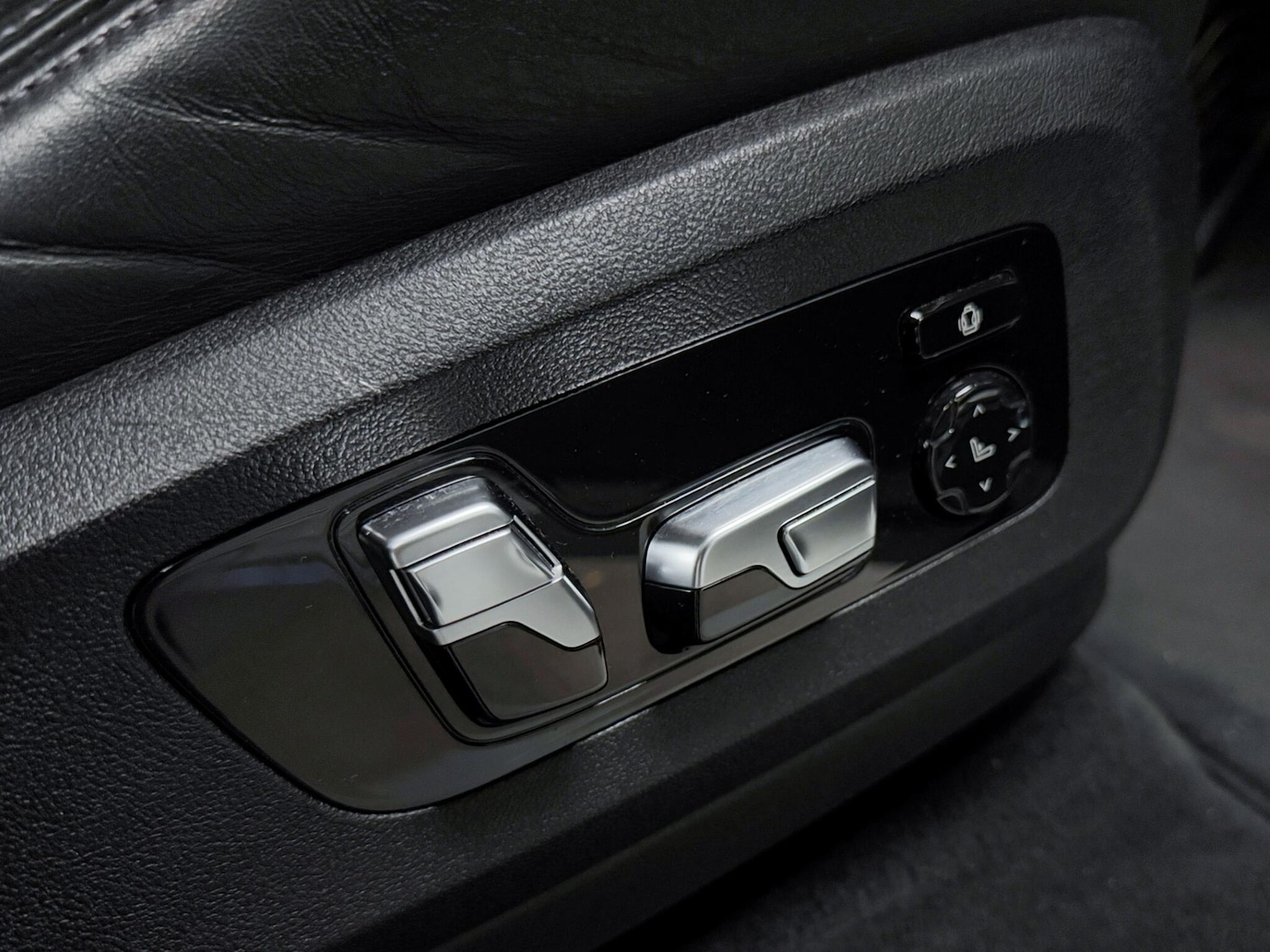 Used BMW X5M 2020 for sale - 76084555: Photo 22
