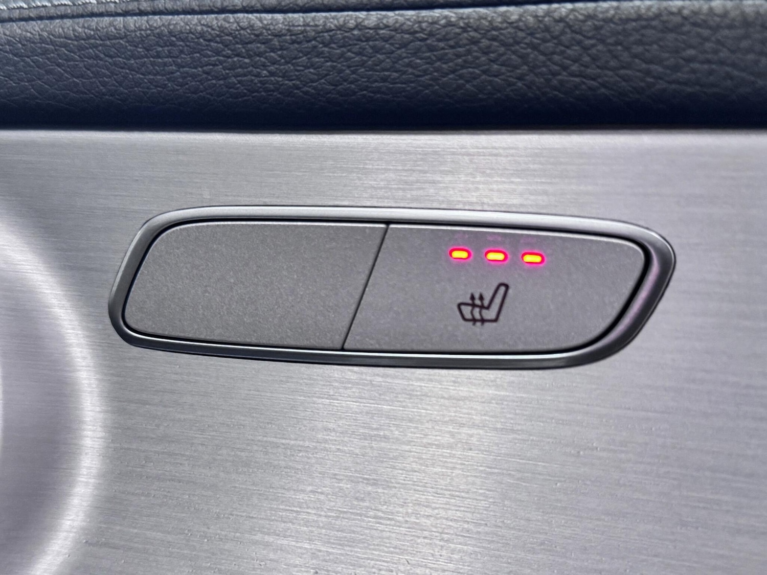 Used Mercedes-Benz GLC 2022 for sale - 77645717: Photo 16