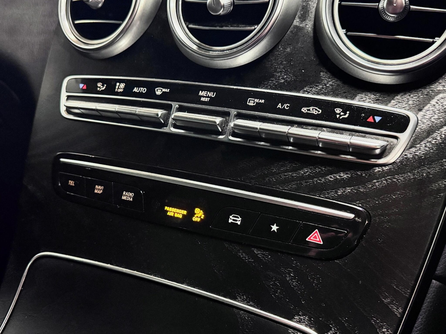 Used Mercedes-Benz GLC 2022 for sale - 77645717: Photo 31