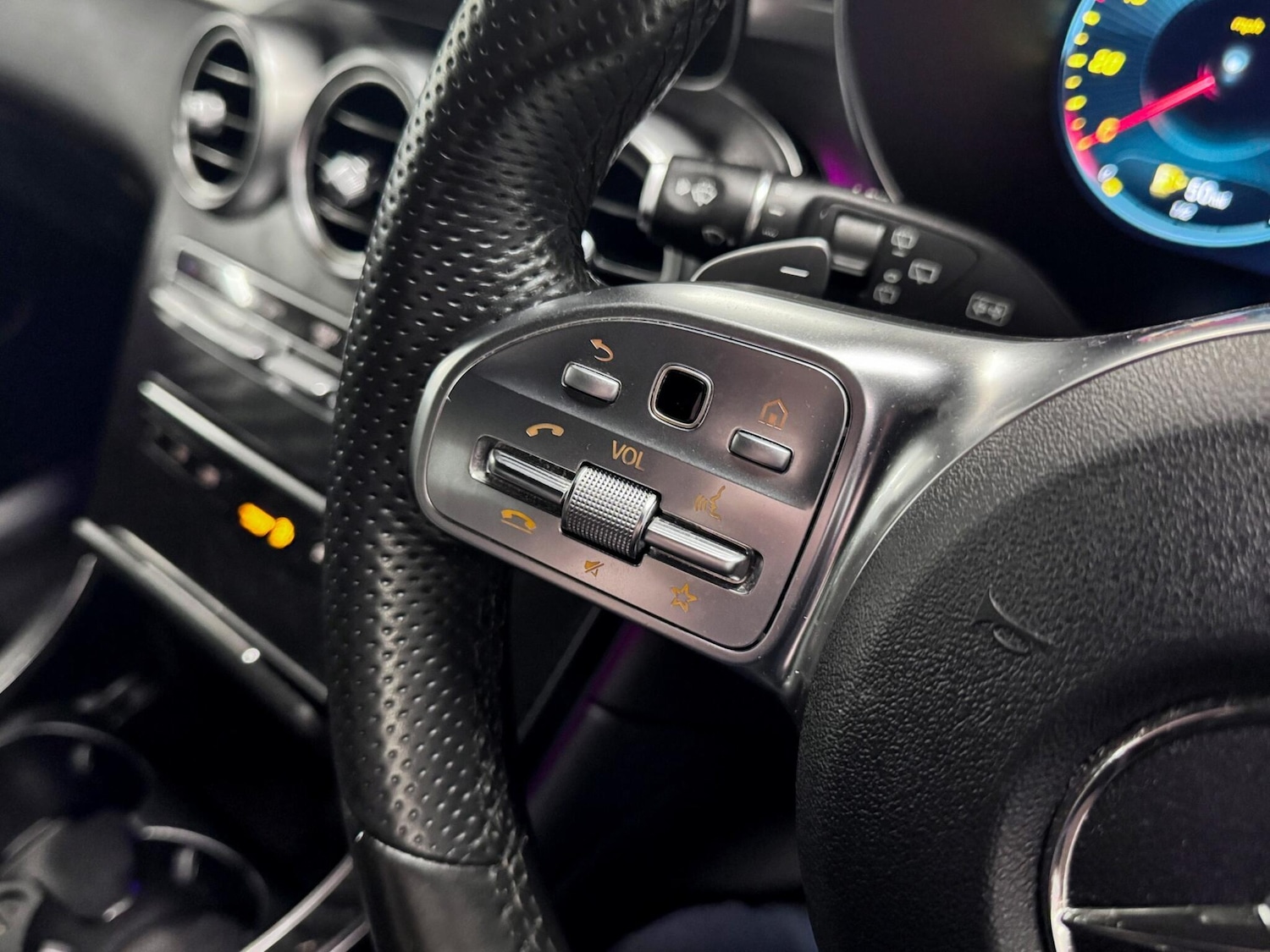 Used Mercedes-Benz GLC 2022 for sale - 77645717: Photo 34