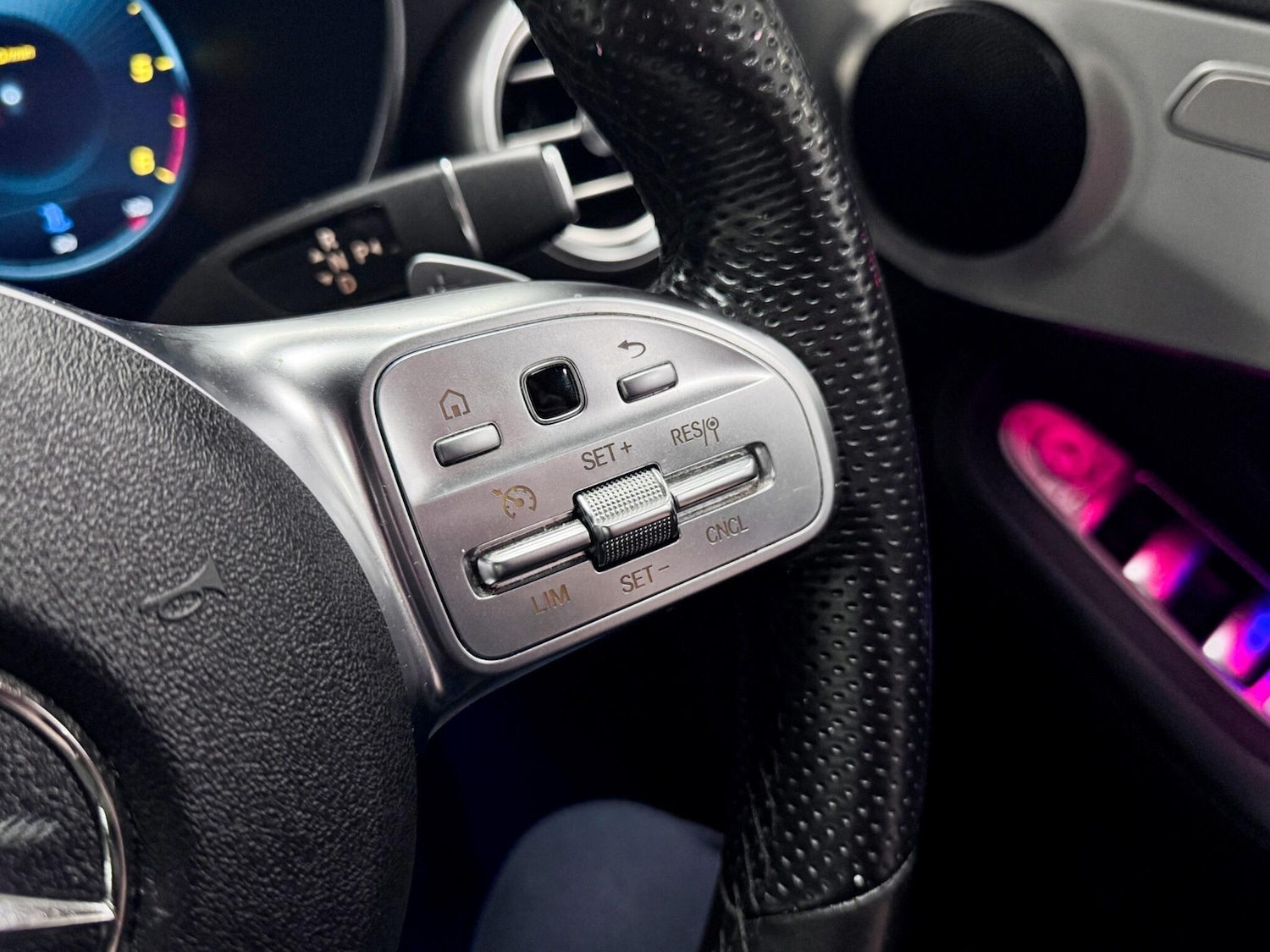 Used Mercedes-Benz GLC 2022 for sale - 77645717: Photo 36