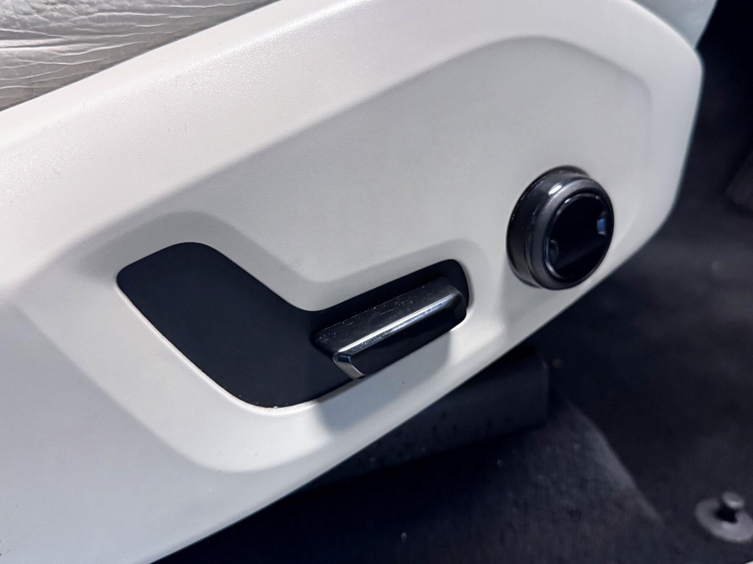 Used Volvo XC60 2020 for sale - 77155331: Photo 17